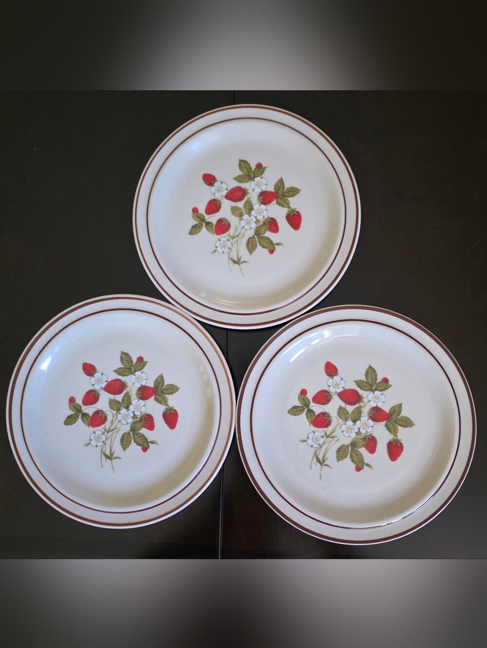 Newcor Strawberry 7.5" Salad Dessert Plates Set of 3 80s Vintage Susanne 601